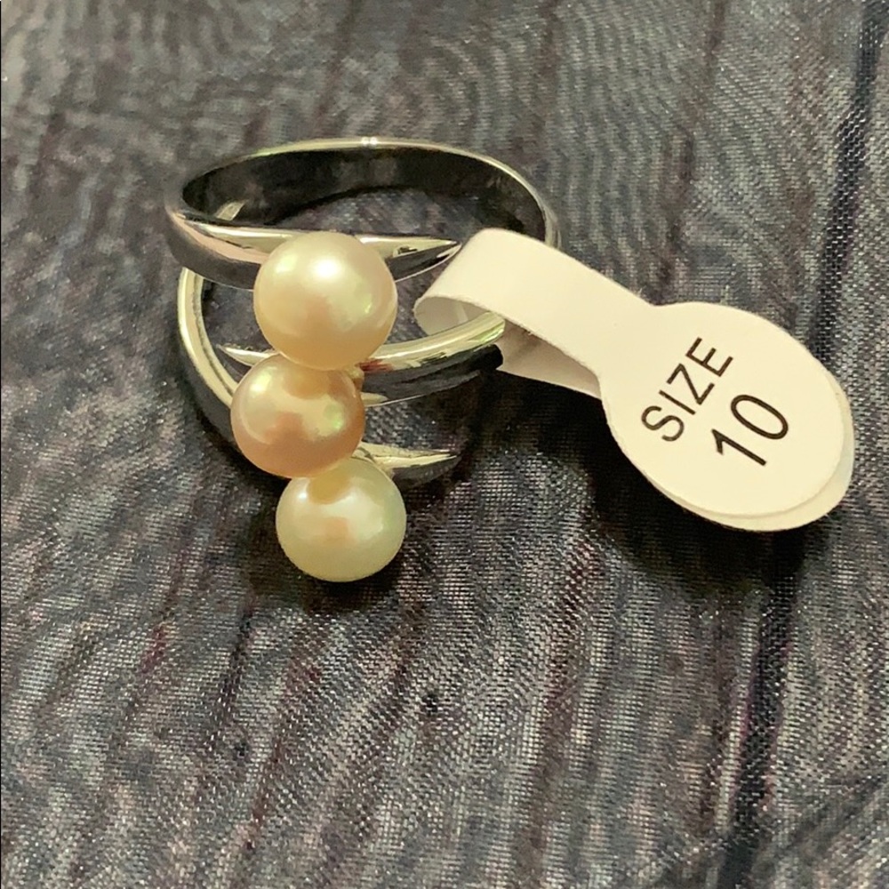 Vantel Pearls ANASTASIA RING SIZE 10